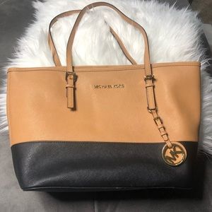 Authentic Michael Kors 2 tone purse